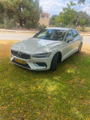וולוו S60