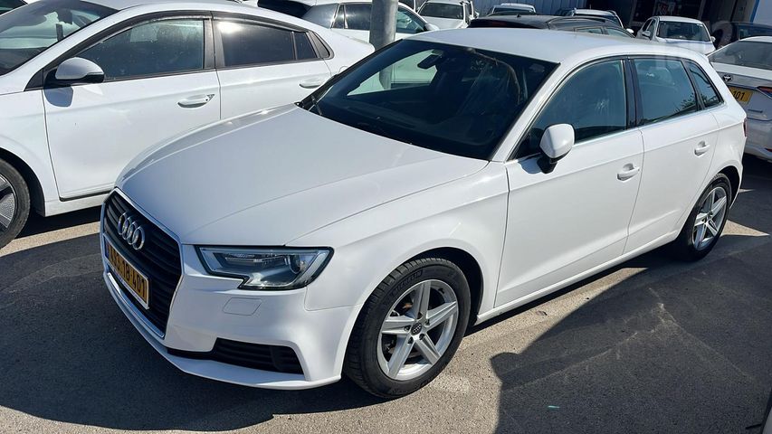 מודעת רכב אאודי A3