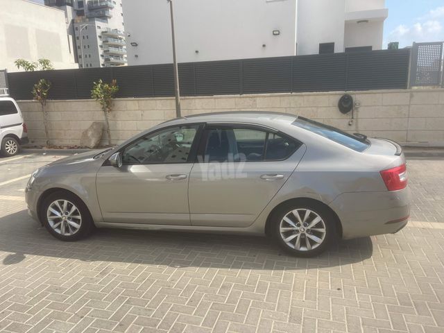 סקודה אוקטביה