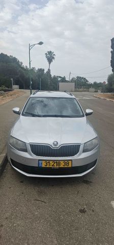סקודה אוקטביה