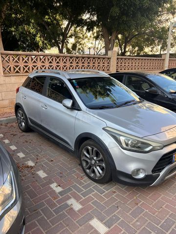 יונדאי I20 קרוס