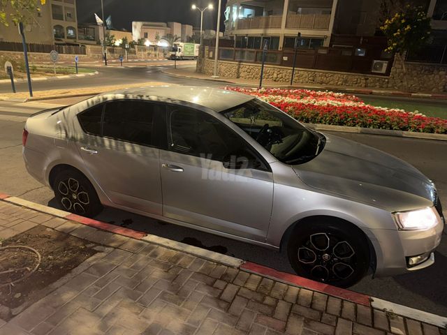 סקודה אוקטביה