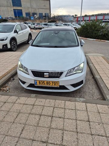מודעת רכב סיאט לאון