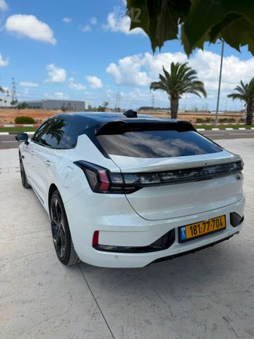 זיקר 001