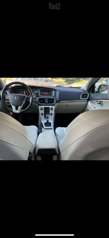 וולוו V40