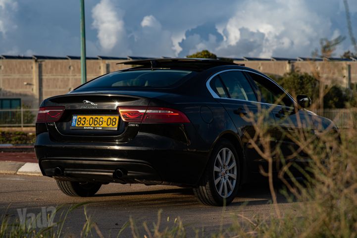 יגואר XE
