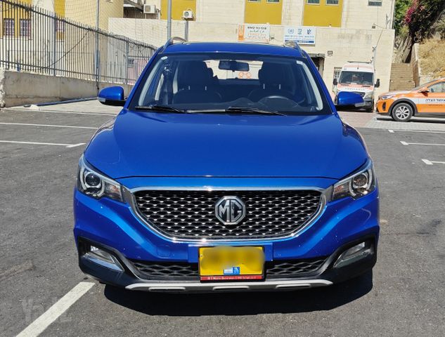 מודעת רכב אם ג'י ZS