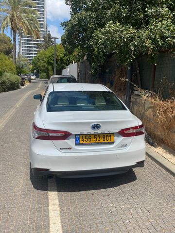 טויוטה קאמרי
