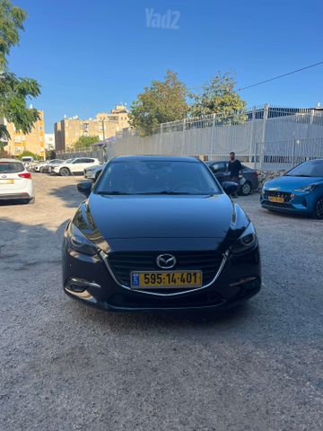 מודעת רכב מאזדה 3