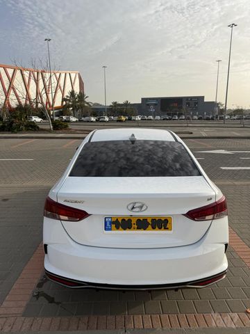 יונדאי אקסנט i25