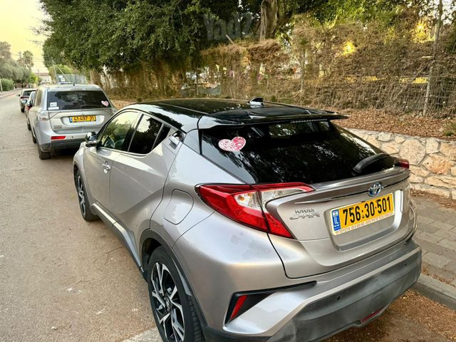 טויוטה C-HR