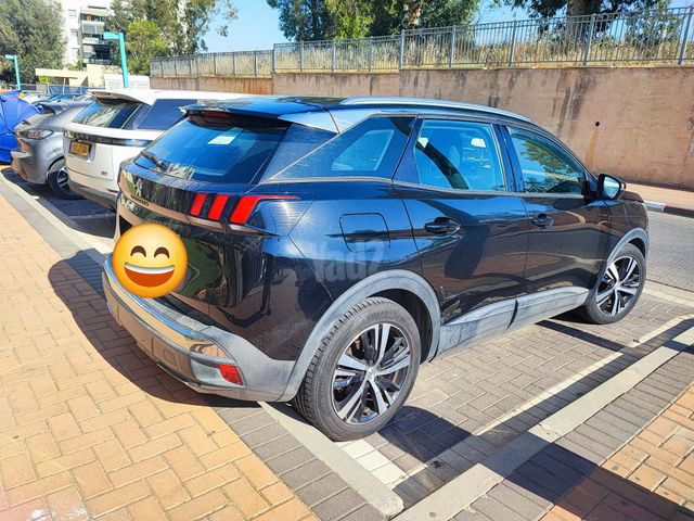 פיג'ו 3008