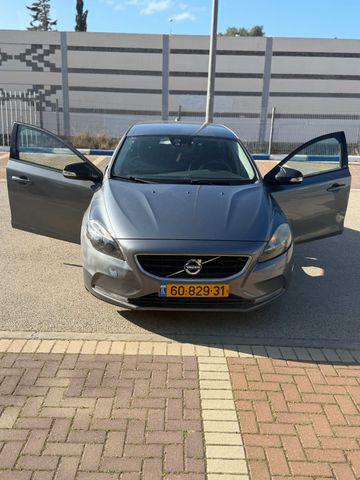מודעת רכב וולוו V40