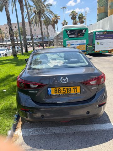 מאזדה 3