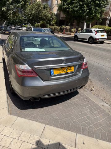 הונדה לג'נד