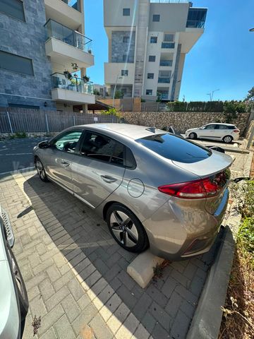 מודעת רכב יונדאי איוניק