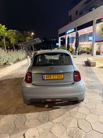 פיאט 500E