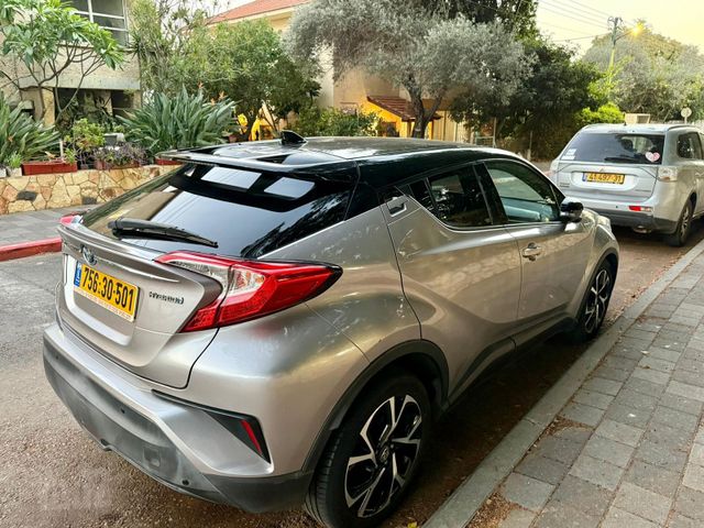 טויוטה C-HR