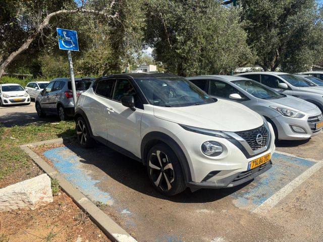 ניסאן ג'וק