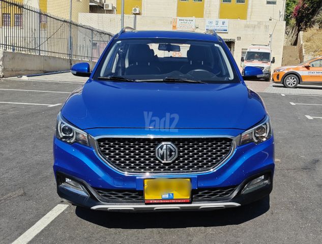 מודעת רכב אם ג'י ZS
