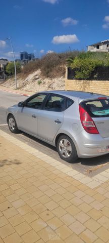 יונדאי i30