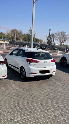 יונדאי i20