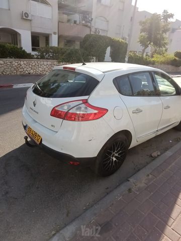 רנו מגאן