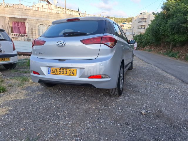 יונדאי i20