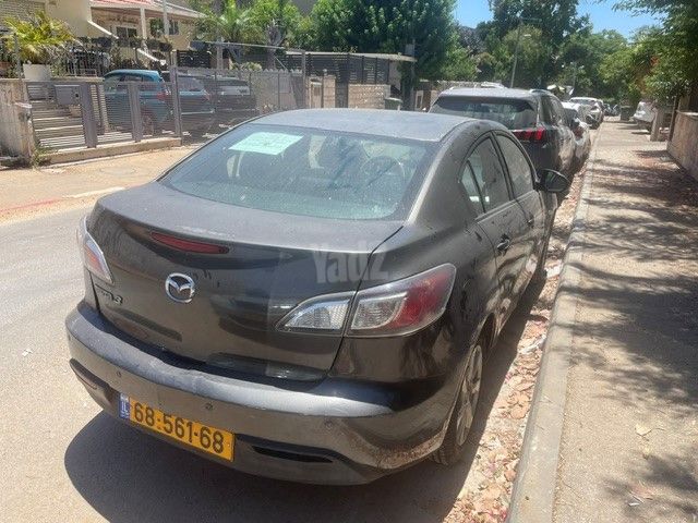 מודעת רכב מאזדה 3