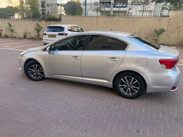 טויוטה אוונסיס