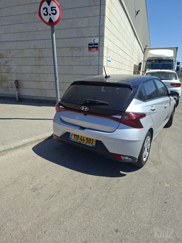 יונדאי i20