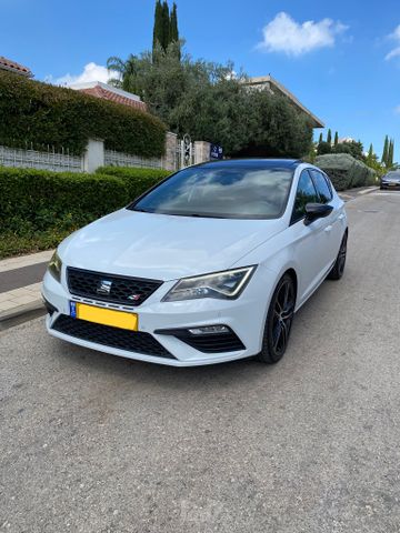 מודעת רכב סיאט לאון