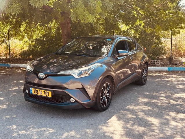 טויוטה C-HR
