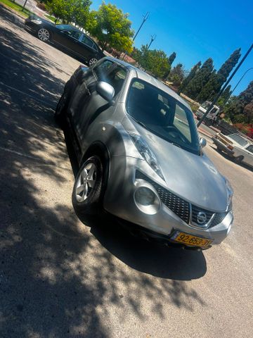 ניסאן ג'וק
