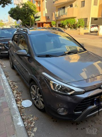 יונדאי I20 קרוס
