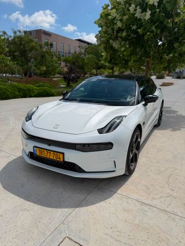 זיקר 001
