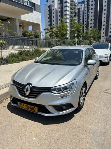 רנו מגאן