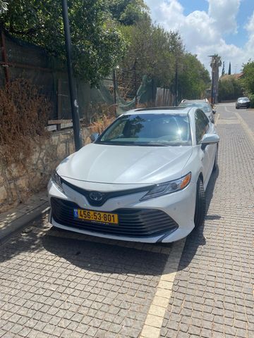 טויוטה קאמרי