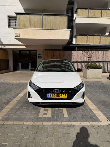 יונדאי i20