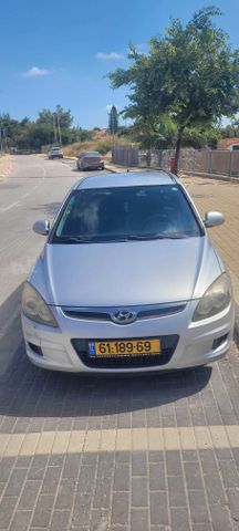 יונדאי i30