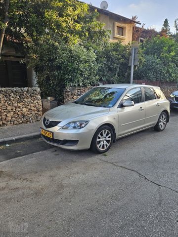 מודעת רכב מאזדה 3