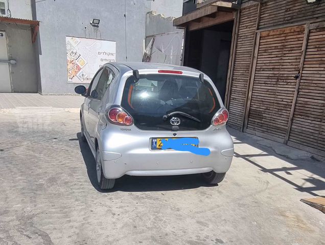 טויוטה אייגו