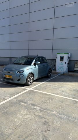 פיאט 500E