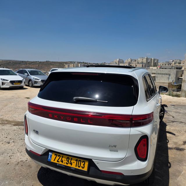 סקייוול ET5