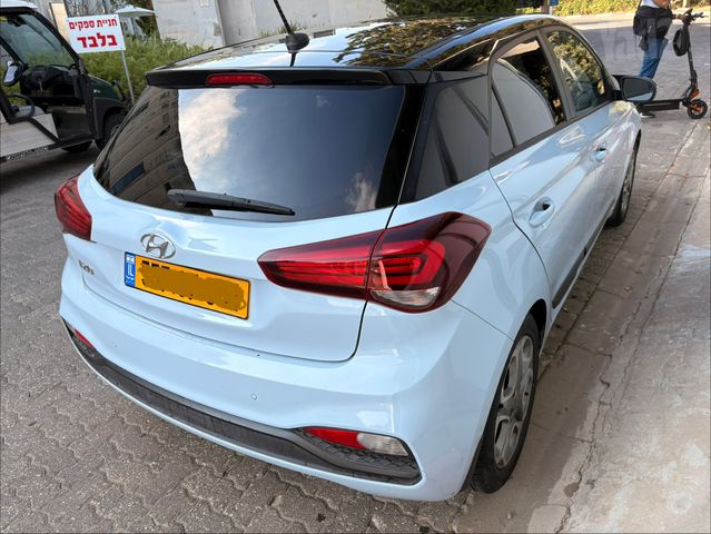 יונדאי i20