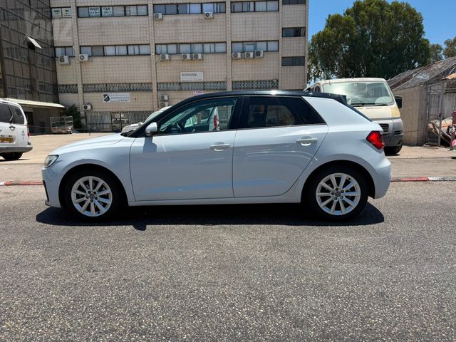 אאודי A1