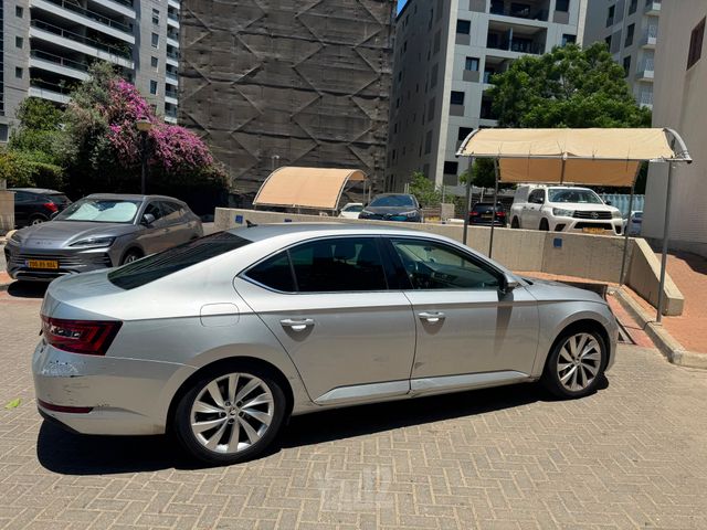 מודעת רכב סקודה סופרב