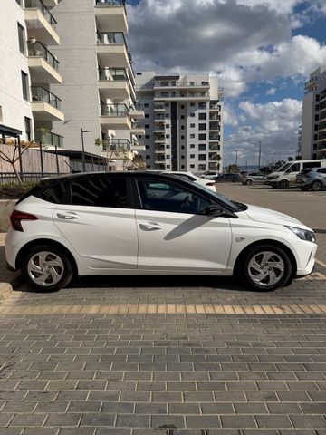 יונדאי i20