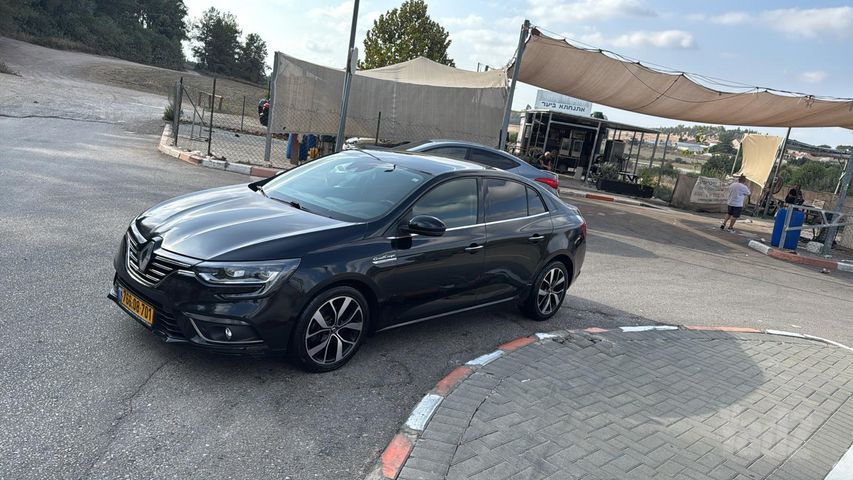 רנו מגאן