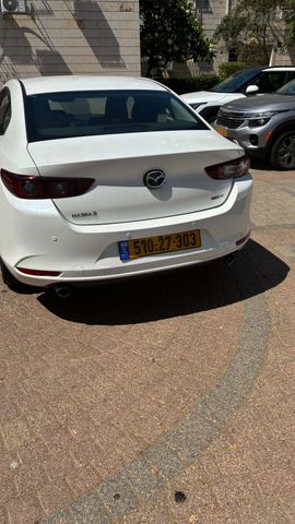 מאזדה 3